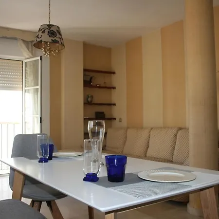 Apartment Top Center *