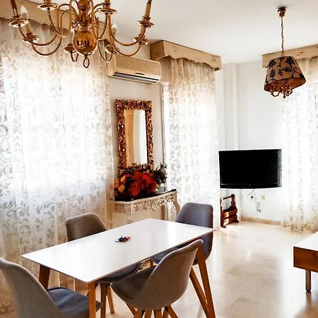 Apartment Top Center